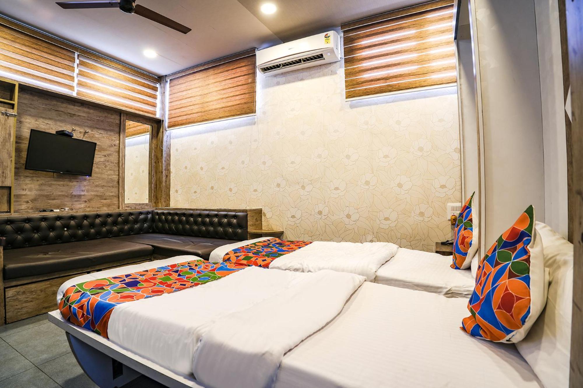 Fabhotel Seasons Suites - Jp Nagar バンガロール エクステリア 写真