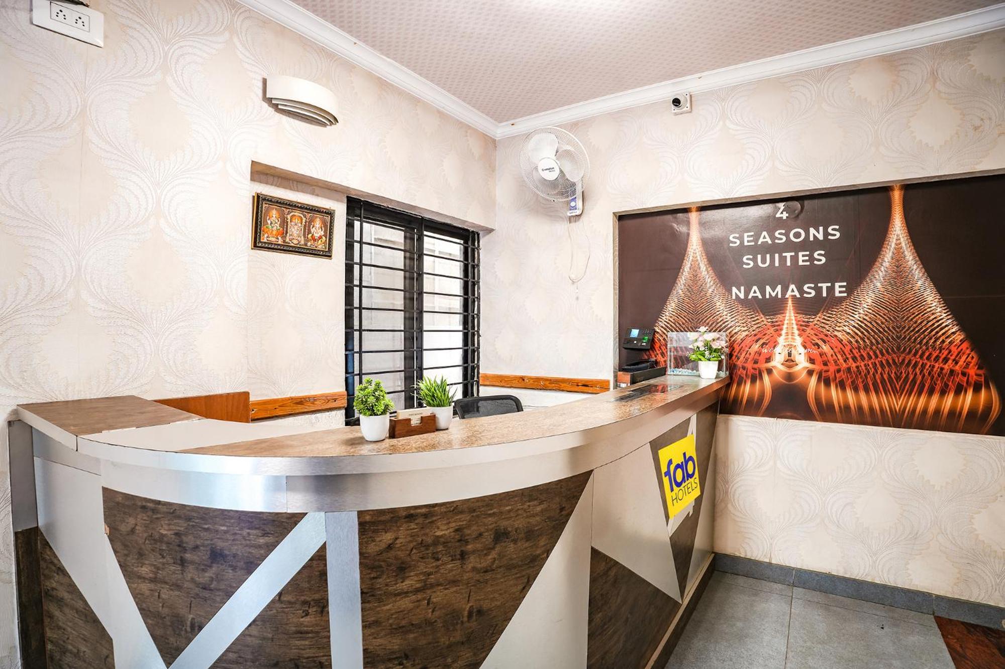 Fabhotel Seasons Suites - Jp Nagar バンガロール エクステリア 写真