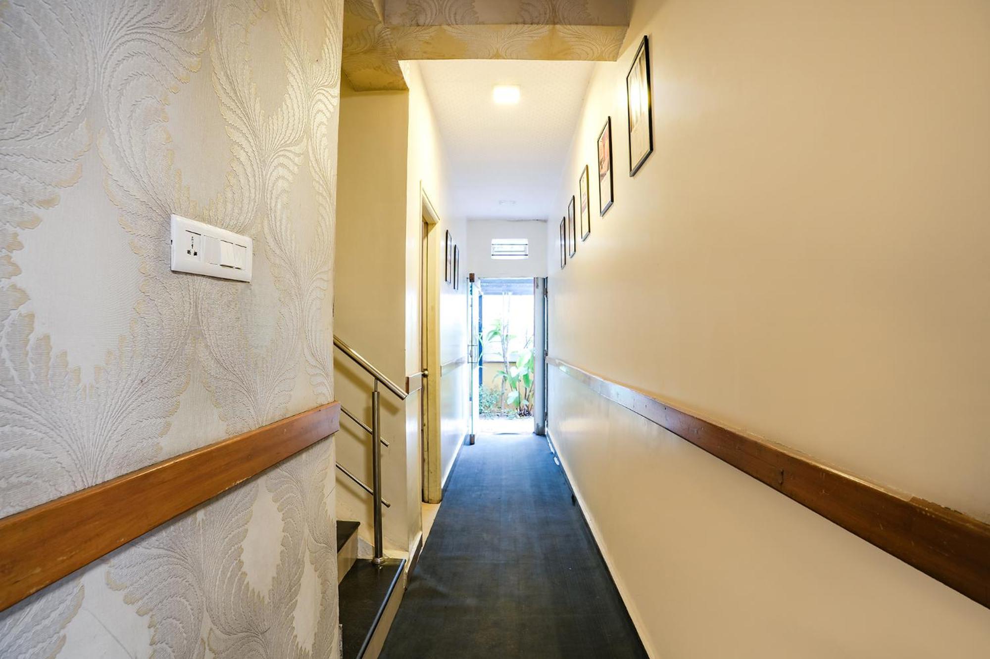 Fabhotel Seasons Suites - Jp Nagar バンガロール エクステリア 写真