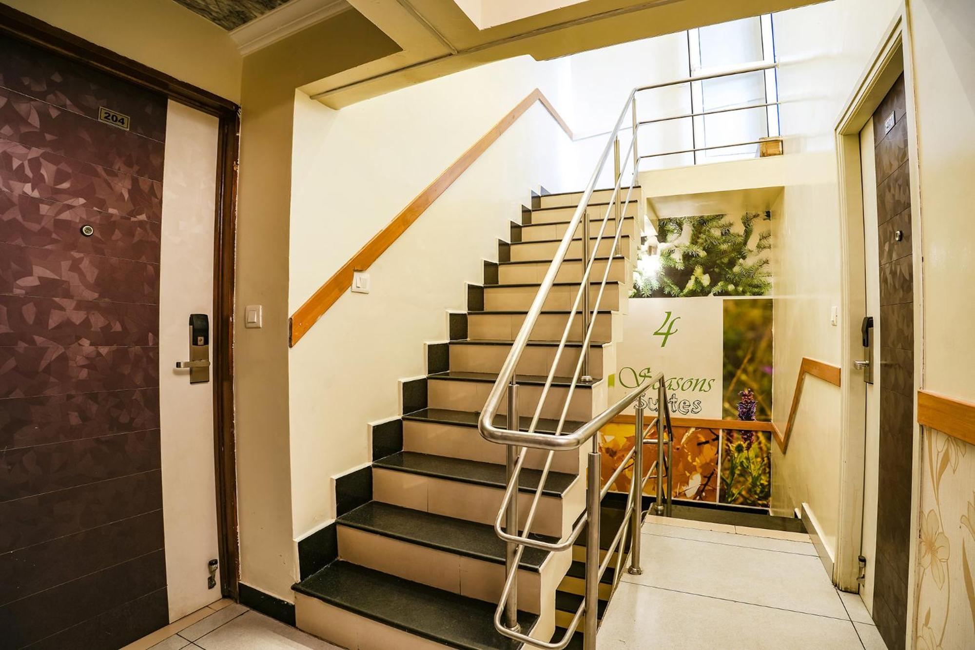 Fabhotel Seasons Suites - Jp Nagar バンガロール エクステリア 写真